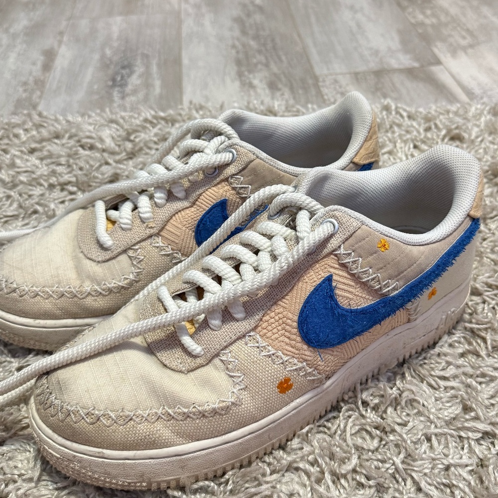 Women's Nike Floral Anniversary Edition Nike Air's sz 9.5